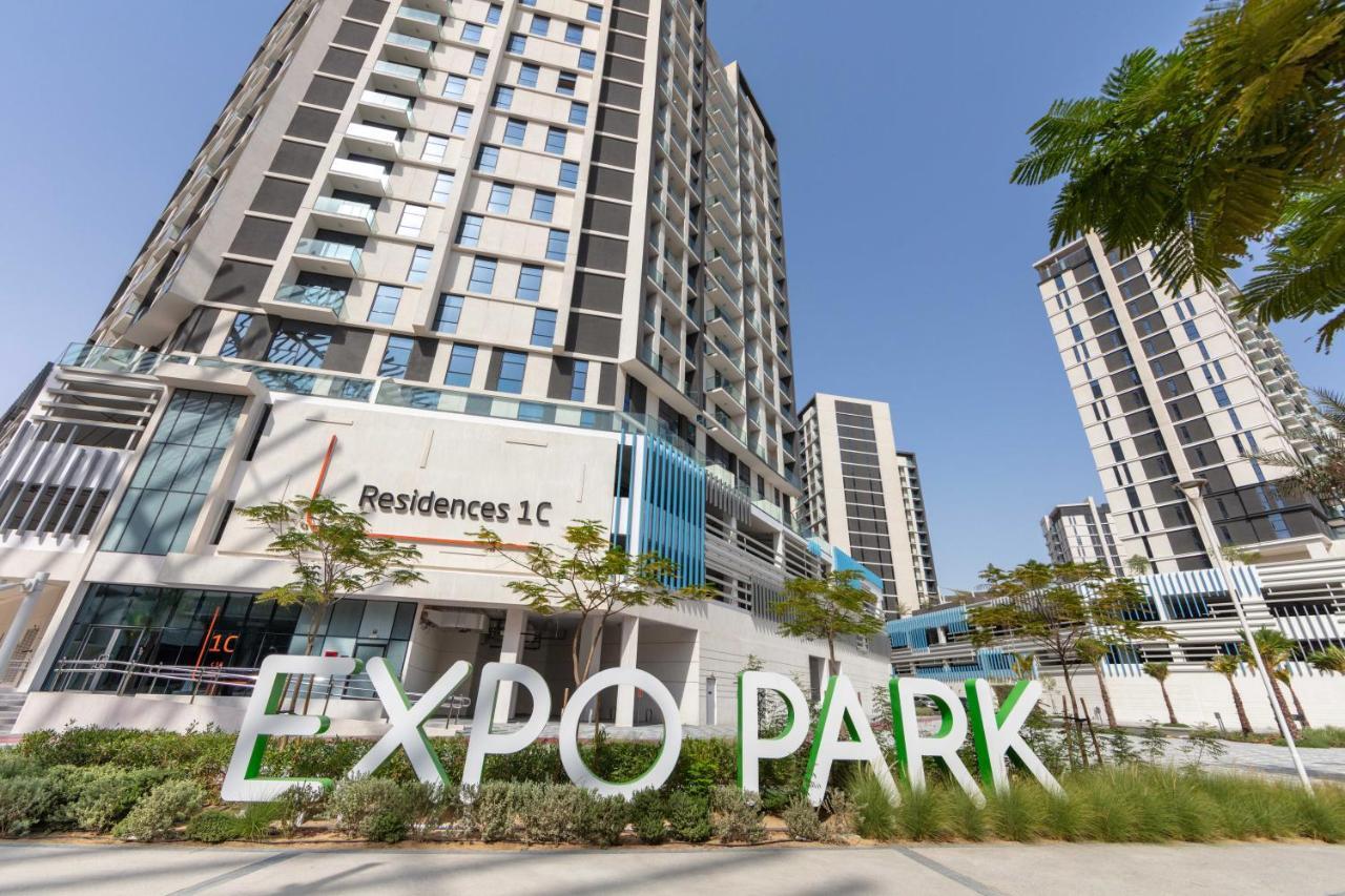 Expo Village Serviced Apartments Dubái Exterior foto