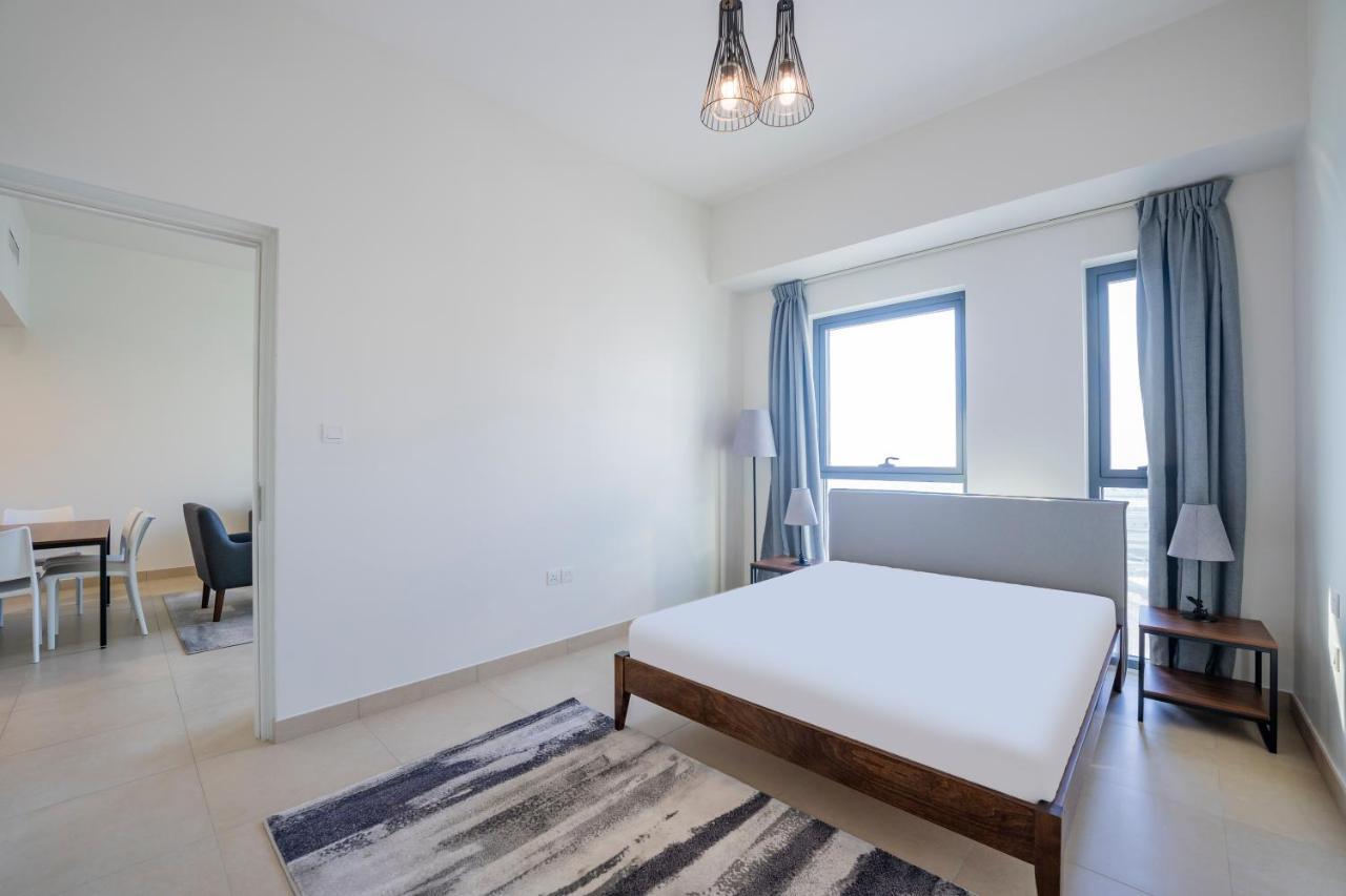 Expo Village Serviced Apartments Dubái Exterior foto