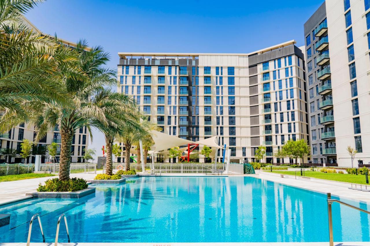 Expo Village Serviced Apartments Dubái Exterior foto