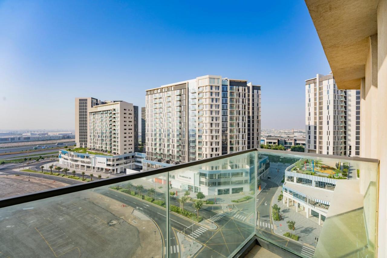 Expo Village Serviced Apartments Dubái Exterior foto