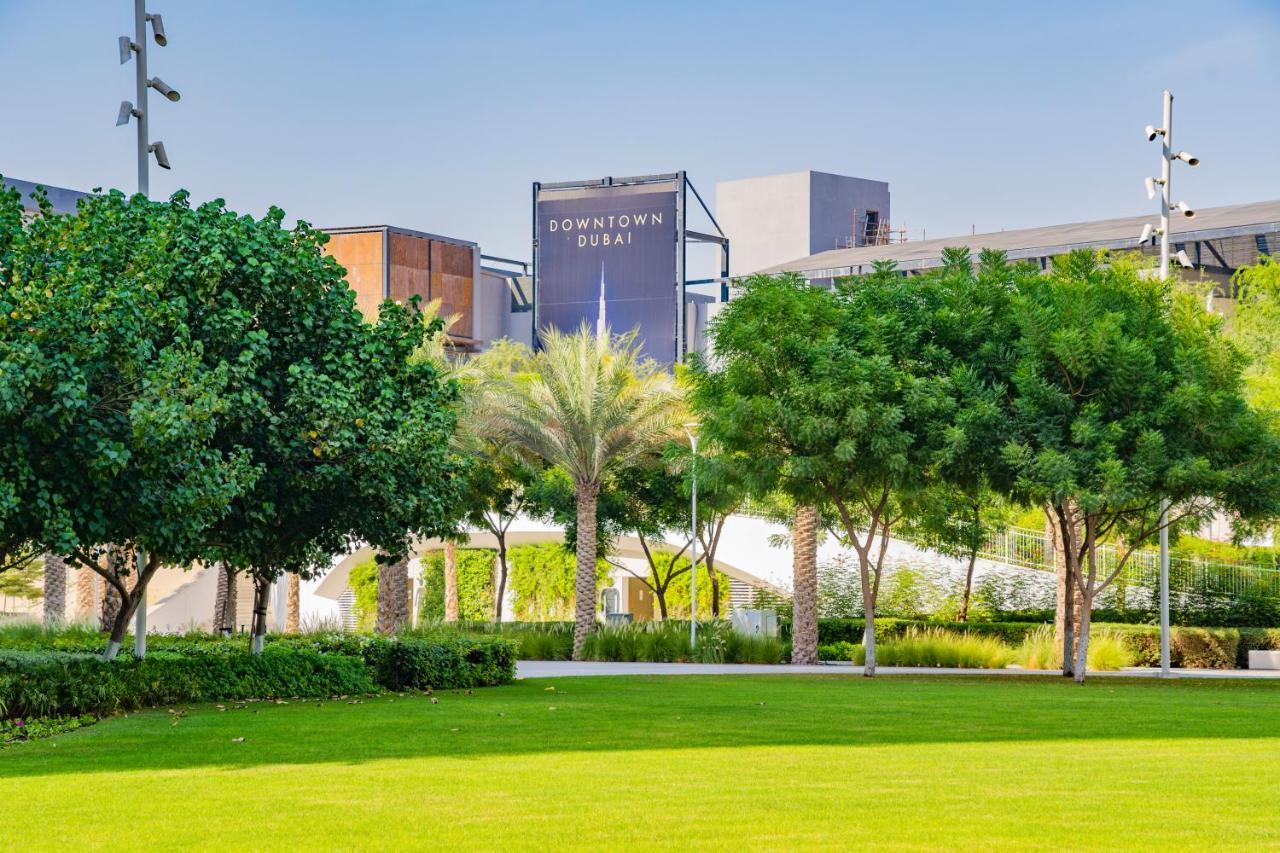 Expo Village Serviced Apartments Dubái Exterior foto