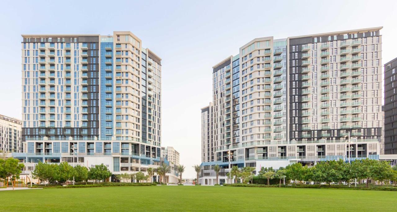 Expo Village Serviced Apartments Dubái Exterior foto